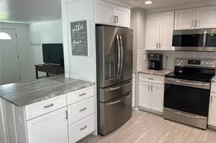 3410 Bay St, Sarasota, FL 34237 - Photo 5