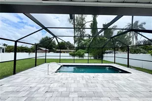 3410 Bay St, Sarasota, FL 34237 - Photo 27