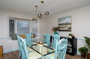 5005 Canterbury Dr, Sarasota, FL 34243 - Photo 15