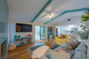 5005 Canterbury Dr, Sarasota, FL 34243 - Photo 21