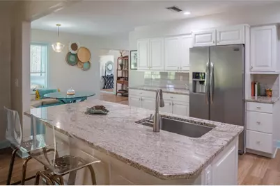 5005 Canterbury Drive, Sarasota, FL 34243 - Photo 17
