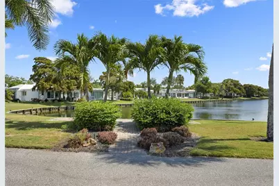 524 Spanish Drive S #125, Longboat Key, FL 34228 - Photo 5