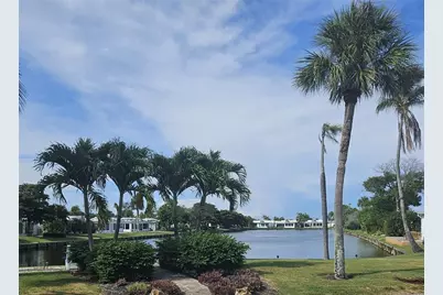 524 Spanish Drive S #125, Longboat Key, FL 34228 - Photo 3