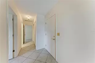 6905 9th Ave W, Bradenton, FL 34209 - Photo 7