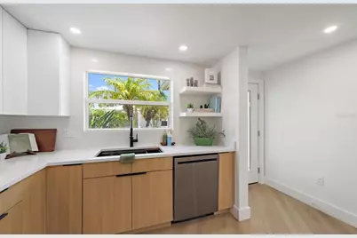 578 Spanish Drive S, Longboat Key, FL 34228 - Photo 13