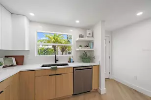 578 Spanish Dr S, Longboat Key, FL 34228 - Photo 13