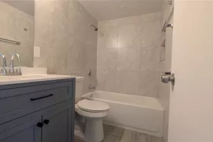 5723 9th St Cir E, Bradenton, FL 34203 - Photo 3