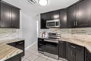 211 Avenida De Bahia, Nokomis, FL 34275 - Photo 13