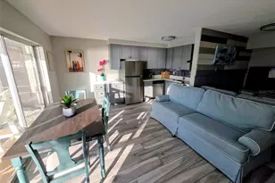 2566 Gary Cir, Dunedin, FL 34698 - Photo 7