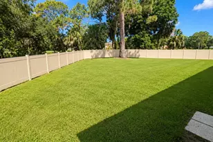 1624 Whitehead Dr, Sarasota, FL 34232 - Photo 23
