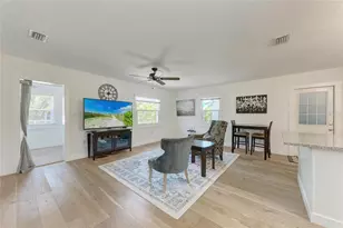 901 Oak St SW, Ruskin, FL 33570 - Photo 5