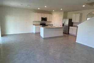 12760 Lateral Root Dr, Sarasota, FL 34238 - Photo 9
