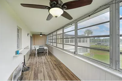 6100 12th Street S #220, Saint Petersburg, FL 33705 - Photo 11