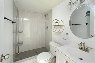 6100 12th Street S, Saint Petersburg, FL 33705 - Photo 13
