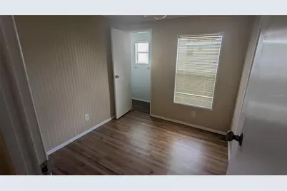 39518 Sterling Drive, Zephyrhills, FL 33542 - Photo 5