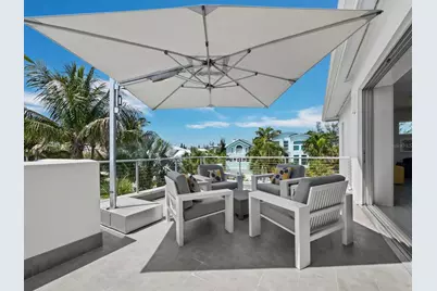 471 Island Circle, Sarasota, FL 34242 - Photo 15