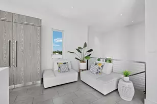 471 Island Cir, Sarasota, FL 34242 - Photo 25