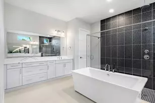 17974 Palmiste Dr, Lakewood Ranch, FL 34202 - Photo 33