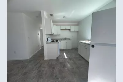 525 E Helen Avenue, Punta Gorda, FL 33950 - Photo 9
