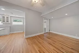 2250 Arlington St, Sarasota, FL 34239 - Photo 25