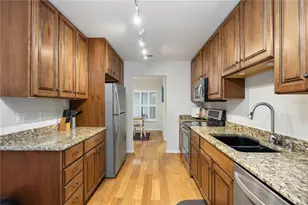 231 Southampton Ln, Venice, FL 34293 - Photo 9