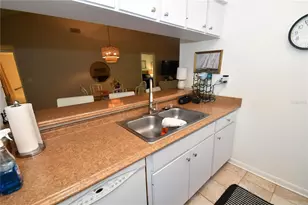 1712 Glenhouse Dr, Sarasota, FL 34231 - Photo 3