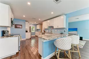 2120 47th St Pl W, Bradenton, FL 34209 - Photo 9