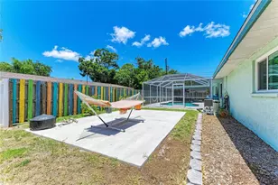 2120 47th St Pl W, Bradenton, FL 34209 - Photo 47