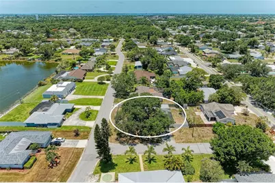 2120 47th Street Pl W, Bradenton, FL 34209 - Photo 5