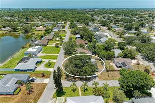 2120 47th St Pl W, Bradenton, FL 34209 - Photo 5