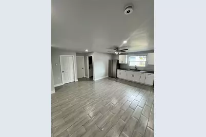 2309 21st Avenue W, Bradenton, FL 34205 - Photo 3