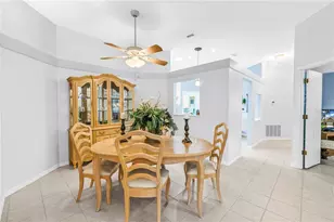 538 Catalina Isles Cir, Venice, FL 34292 - Photo 9