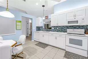 538 Catalina Isles Cir, Venice, FL 34292 - Photo 17