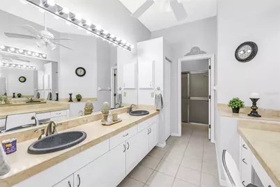 538 Catalina Isles Circle, Venice, FL 34292 - Photo 23