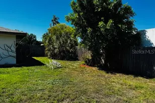 308 Linden Dr, Ellenton, FL 34222 - Photo 19