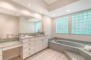 916 Macewen Dr, Osprey, FL 34229 - Photo 39
