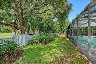 916 Macewen Dr, Osprey, FL 34229 - Photo 73