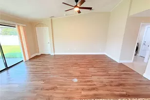 14323 Haddon Mist Dr, Wimauma, FL 33598 - Photo 11