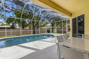 8268 47th St Cir E, Palmetto, FL 34221 - Photo 3