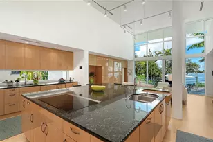 246 Morningside Dr, Sarasota, FL 34236 - Photo 27