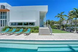 246 Morningside Dr, Sarasota, FL 34236 - Photo 1