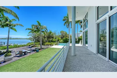 246 Morningside Drive, Sarasota, FL 34236 - Photo 9