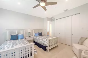 246 Morningside Dr, Sarasota, FL 34236 - Photo 37