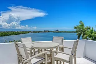246 Morningside Dr, Sarasota, FL 34236 - Photo 47