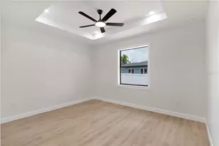 923 Cumberland Rd, Venice, FL 34293 - Photo 13
