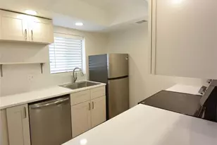 3751 S School Ave, Sarasota, FL 34239 - Photo 9