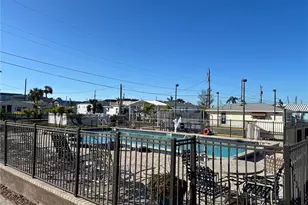 2601 Gulf Dr N, Bradenton Beach, FL 34217 - Photo 5