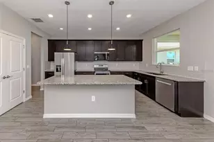 2160 Weaver Bird Ln, Venice, FL 34292 - Photo 3