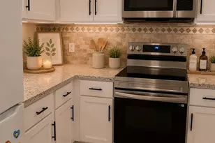 2763 Woodgate Ln, Sarasota, FL 34231 - Photo 9