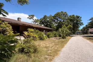 4944 Midnight Ln, Sarasota, FL 34235 - Photo 3